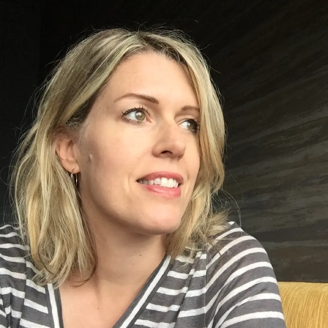 Kara Gonos-Collins Headshot